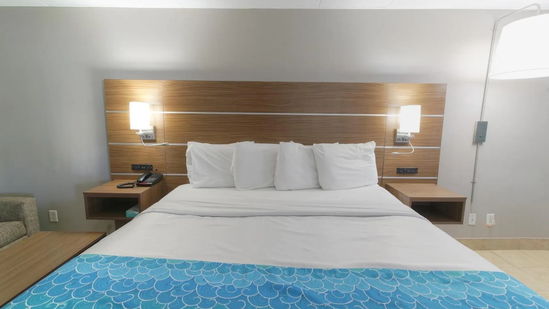 Oceans 2700 Hotel Virginia Beach