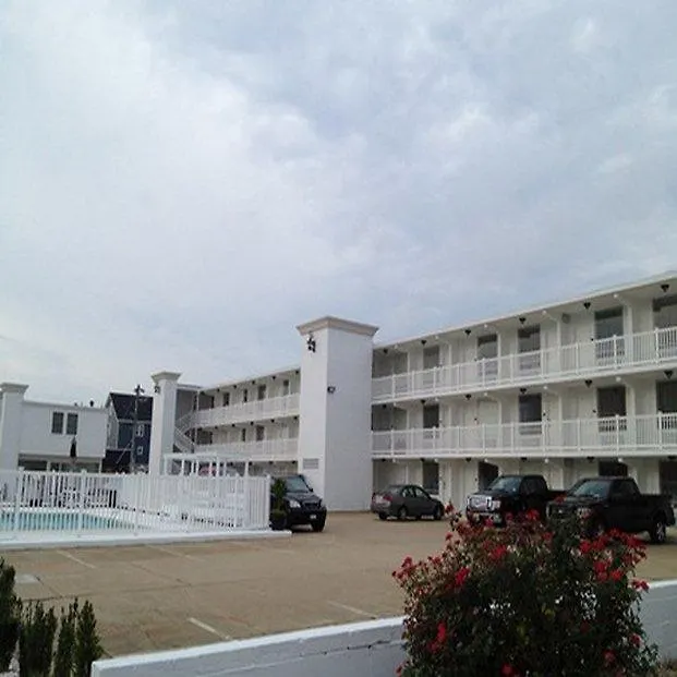 Oceans 2700 Hotel Virginia Beach 3*,